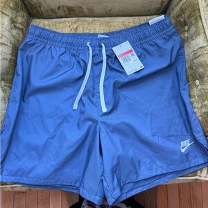Nike Men's denim color blue shorts size large